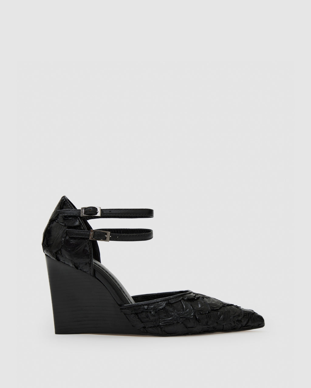 Scarpin Anabela Couro Pirarucu