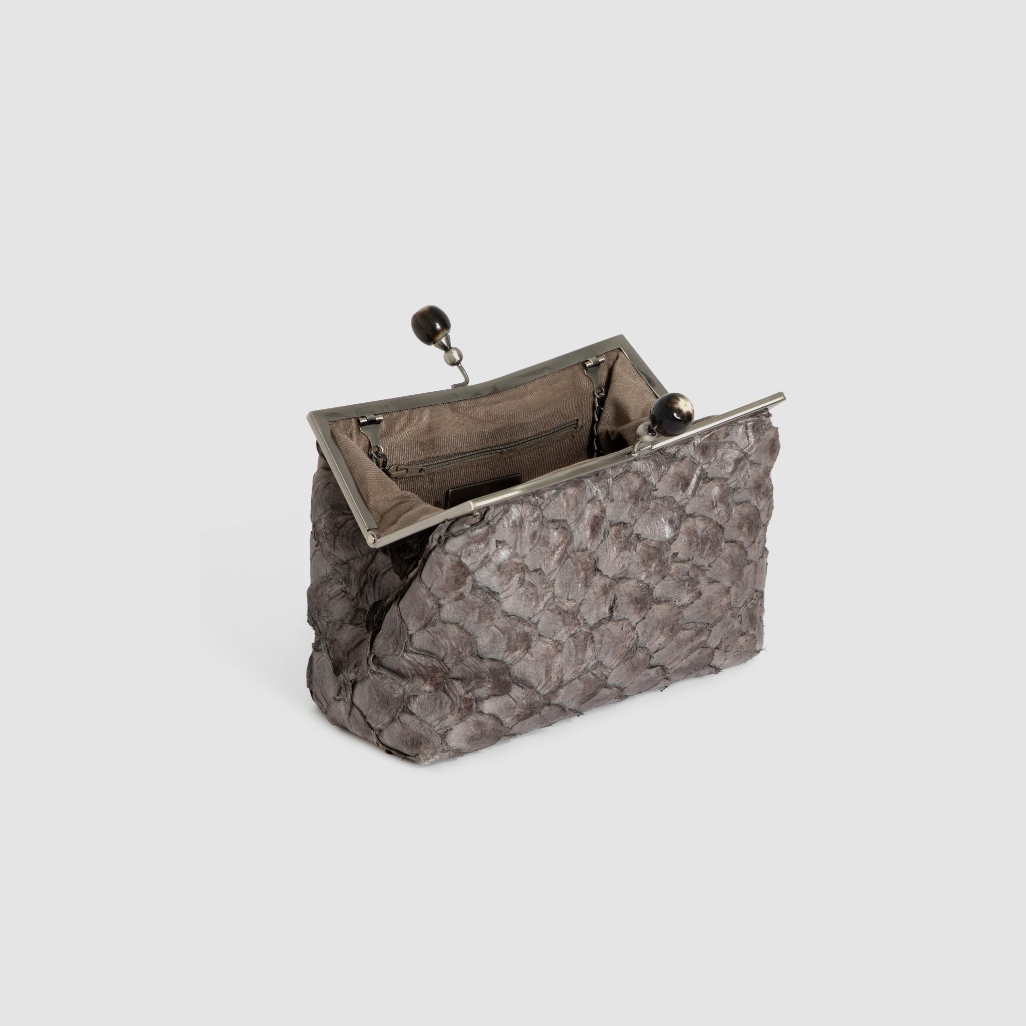 Clutch Patauá Couro Pirarucu