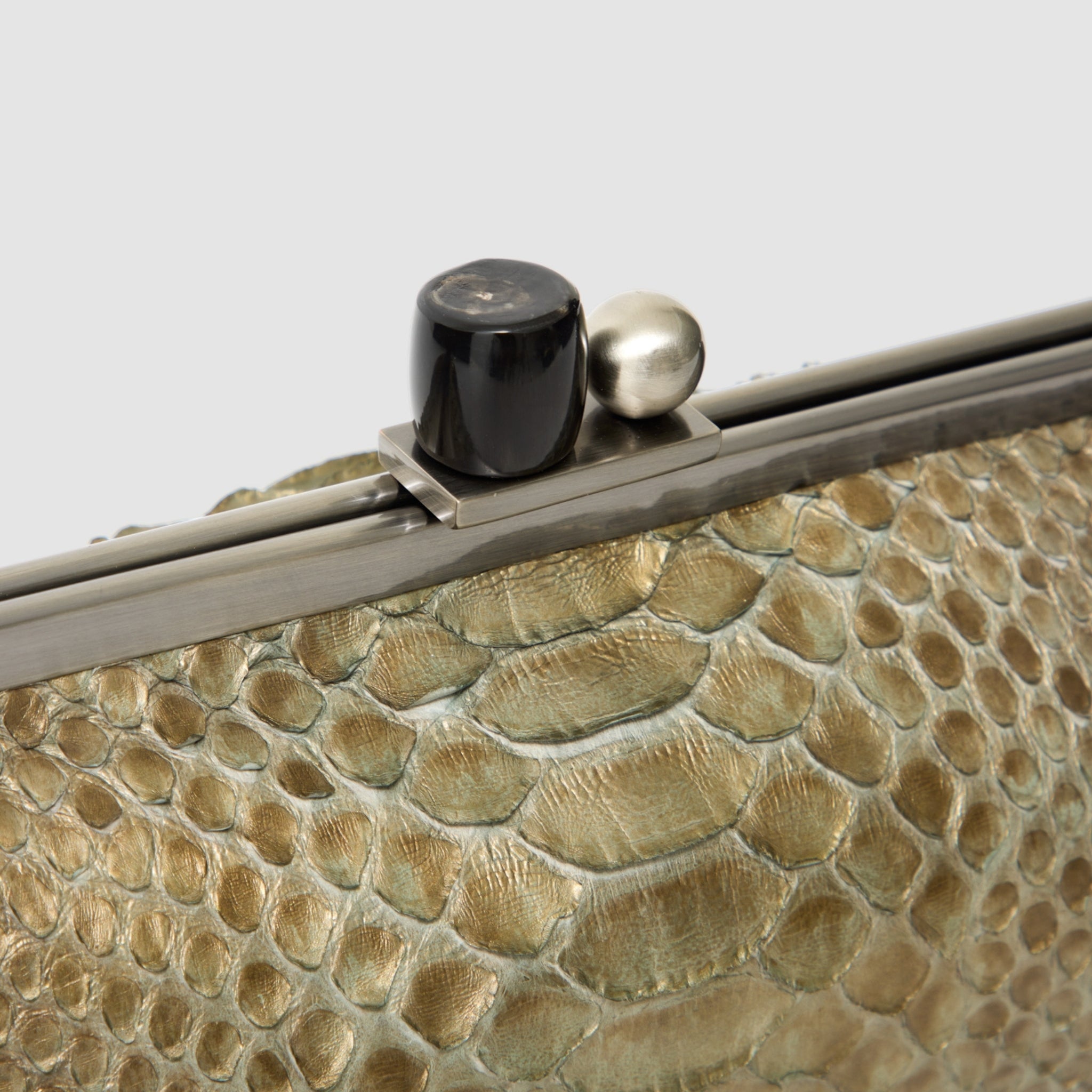Clutch Mutum Couro Python