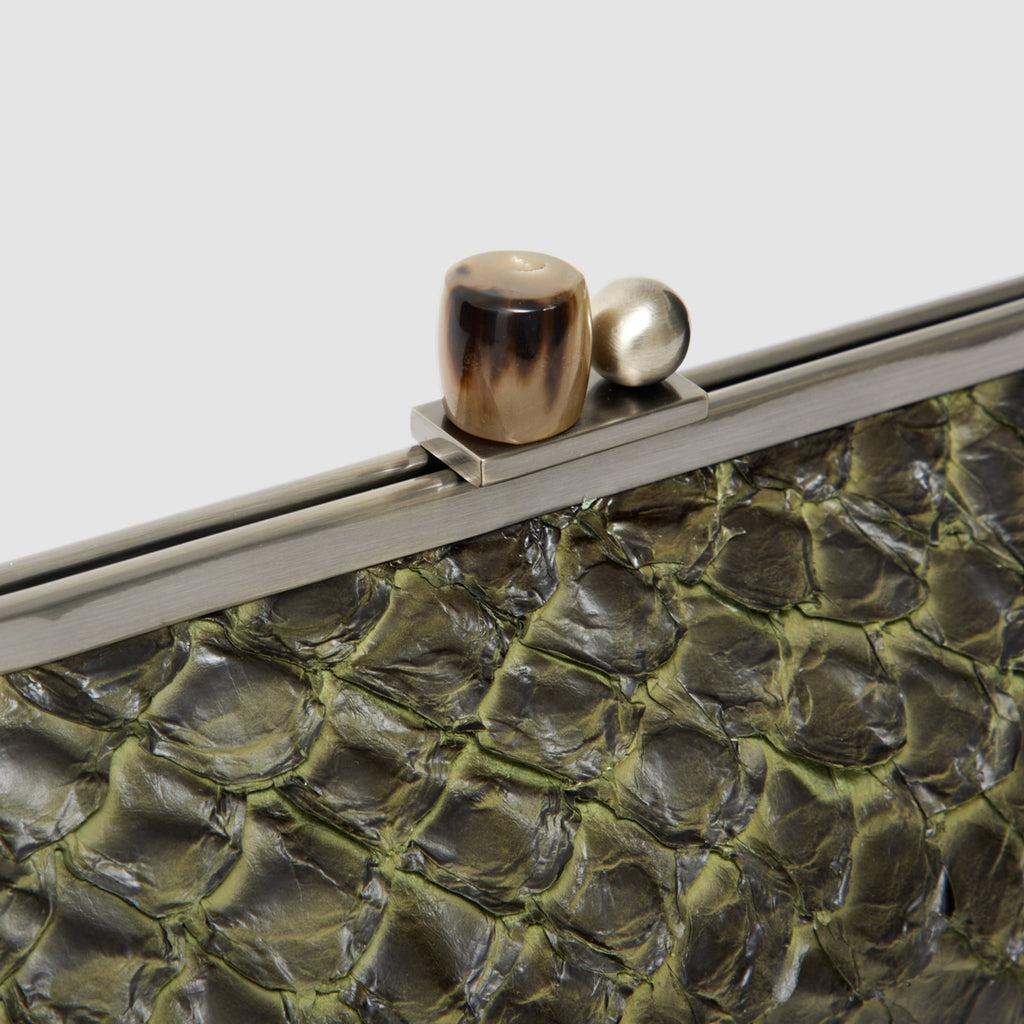 Clutch Mutum Couro Pirarucu