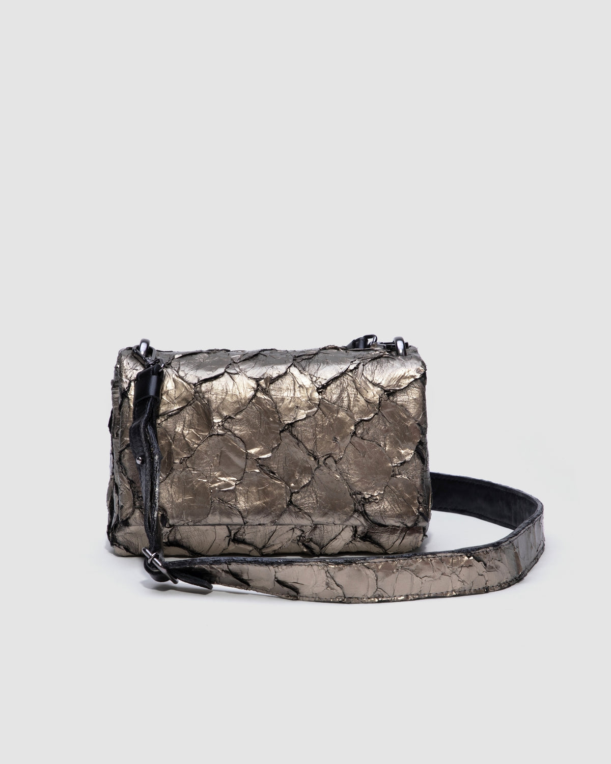 Bolsa Paricá Couro Pirarucu