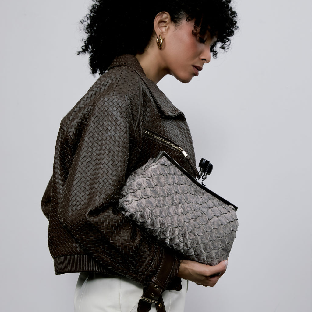 Clutch Patauá Couro Pirarucu